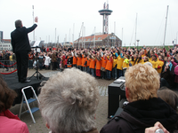 44416 Herdenking van het 400ste geboortejaar van Michiel de Ruyter te Vlissingen. Koningin Beatrix opent op 23 maart ...