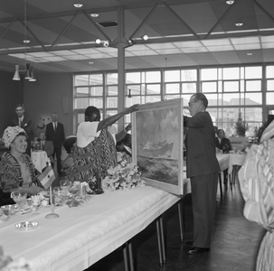 44592 Kon. Mij. de Schelde, receptie in het Scheldekwartier op 13 mei 1961 na de aflevering van de motorschip Pra River ...