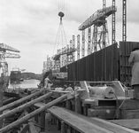 46488 Kon. Mij. de Schelde, kiellegging op 31 juli 1954 voor de bouw van de turbinetanker 'Moordrecht', bouwnummer ...