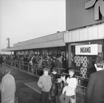 47005 Officiële opening van de supermarkt / warenhuis Miro aan de Gildeweg in Vlissingen op 23 maart 1971