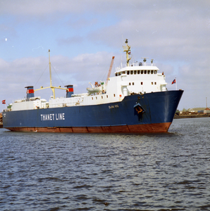 47358 Start van een vrachtdienst van Vlissingen naar Sheerness (Engeland) vv op 21 nov. 1974 door de Olau Line ltd.Op ...