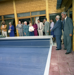 47565 Officiële opening door burgemeester Th.J. Westerhout (2e van rechts) en in aanwezigheid van o.a. de wethouders ...