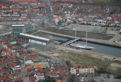 47783 Luchtfoto van Vlissingen. Het gedeelte van het voormalige bedrijfsterrein van de Koninklijke Scheldegroep ten ...