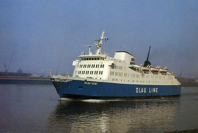 48245 Veerschip 'Olau Kent' van de Olau Line in de Buitenhaven van Vlissingen