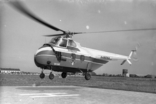 48268 Helicopterdienst Brussel, Knokke, Vlissingen, Zierikzee en Rotterdam van 18 mei tot 4 sept. 1955.In Rotterdam ...