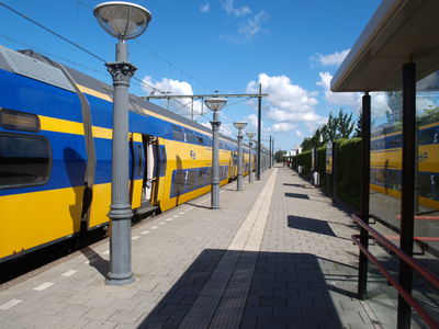 48451 Perron treinstation Vlissingen van de Nederlandse Spoorwegen.