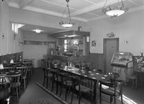 48571 Interieur café Chez Gonny, Nieuwendijk 5