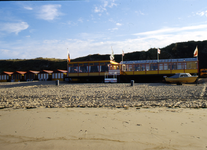 48955 Strandpaviljoen 'Kontiki , ongeveer ter hoogte van Zwanenburg.