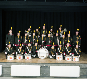 49386 Groepsfoto van de Jeugd Deltaband. De Deltaband is in 1967 ontstaan uit de drumband van de Koninklijke harmonie ...
