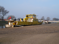 49526 Oost- en West-Souburg, het Kanaal door Walcheren. Het schip aan de loskade is de Smal Agt II