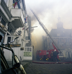 49964 Grote brand in de Beursstraat waarbij vier kinderen omkwamen.\Gezien vanaf het Beursplein.