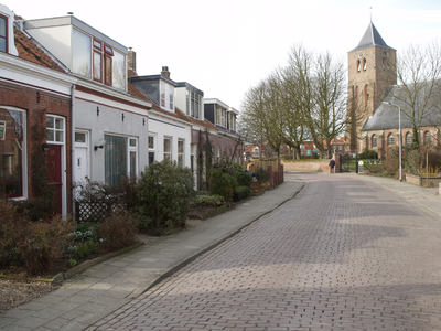 50361 Oost-Souburg, de Ritthemsestraat met op de achtergrond de Nederlands Hervormde kerk aan het Oranjeplein