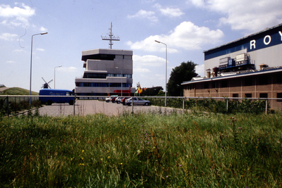 51401 De walradar centrale van het loodswezen aan de Commandoweg, gebouwd in 1988.