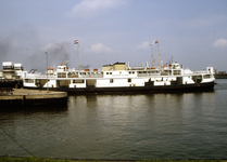 51694 De veerboot 'Koningin Juliana' van de PSD (Provinciale Stoombootdiensten in Zeeland).