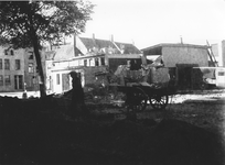 52769 De centrale keuken in de Hendrikstraat hoek Emmastraat, door bominslag getroffen na een luchtaanval op 1 juni 1942