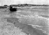 52794 Tweede Wereldoorlog. Het dichten van het gat in de Nolledijk, augustus 1945