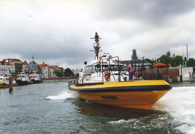 52882 Snelle loodstender Voyager van het Nederlands loodswezen in de Voorhaven (Koopmanshaven). In juli 1994 is het ...
