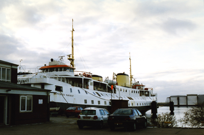 52955 De tweede binnenhaven met de Prinses Margriet van de Provinciale Stoombootdiensten (PSD).