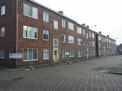 53274 Koestraat no.2 t/m 48, flatwoningen gebouwd in 1953-1954 voor woningbouwvereniging VVV (Vereniging tot ...