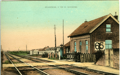 54090 'Spoorweg, O. en W. Souburg'Spoorwegovergang Oost-Souburg, met rechts wachtpost nummer 65 van de Nederlandse ...