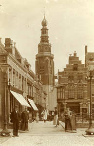 54855 IJzeren Brug, hoek Bellamykade, Kerkstraat en St. Jacobstoren gezien vanaf de Bierkade