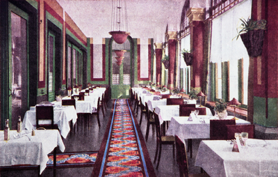 55272 Interieur van Grand Hotel Britannia op Boulevard Evertsen. Op 26 juni 1886 werd het hotel als Grand Hotel des ...