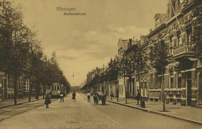 56230 Vlissingen Badhuisstraat . De Badhuisstraat met tram ongeveer gezien vanaf de kruising Glacisstraat. In 1907 zijn ...