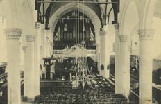 56440 'Interieur Groote. Kerk, Vlissingen' (achterzijde). Interieur St. Jacobskerk van voor de brand in 1911.