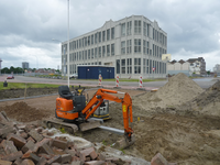 56534 Het voormalig terrein van de Koninklijke Scheldegroep aan de Koningsweg. Het gebouw in het midden is de aan de ...