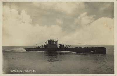 57078 'Hr. Ms. Onderzeeboot 10'. De onderzeeboot Hr. Ms. O 10 is gebouwd bij de Nederlandse Scheepsbouw Maatschappij te ...