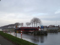 57701 De draaibrug over het Kanaal door Walcheren bij Souburg. Op 16 september 2013 werd de brug weg gehaald voor ...