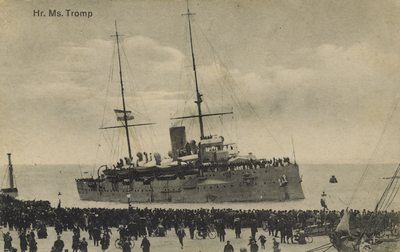 57875 'Hr. Ms. Tromp'. Dit pantserschip is gebouwd in 1903-1906 bij de Rijkswerf in Amsterdam. Op 5 april 1906 in ...