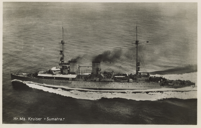 57883 'Hr. Ms. Kruiser ,,Sumatra .' 15-7-1916 bij de Nederlandsche Scheepsbouw Mij. te Amsterdam op stapel gezet. ...