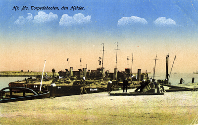 57887 'Hr. Ms. Torpedobooten, den Helder. In de Haven van Den Helder zie we de Hr. Ms. Wajang (1903-1919), de Hr. Ms. ...