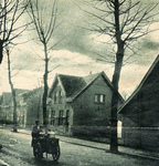 58338 De Callenfelsstraat in de Rooie buurt, gefotografeerd in oktober 1934. In deze buurt werd een complex van ca.180 ...