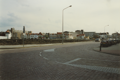 58756 Aagje Dekenstraat gezien vanaf de hoek Scheldestraat. Links van de Aagje Dekenstraat het voormalige bouwrijp ...