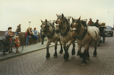 58859 Op zaterdag 13 juli vetrokkken 12 spannen met trekpaarden vanaf de Grote Markt in Brussel richting Amsterdam, ...