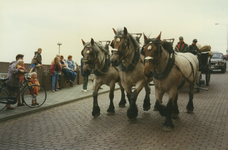 58859 Op zaterdag 13 juli vetrokkken 12 spannen met trekpaarden vanaf de Grote Markt in Brussel richting Amsterdam, ...