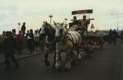 58861 Op zaterdag 13 juli vetrokkken 12 spannen met trekpaarden vanaf de Grote Markt in Brussel richting Amsterdam, ...
