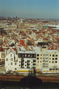 58886 De binnenstad van Vlissingen gefotografeerd vanuit de uitkijktoren van het maritiem attractiecentrum het ...
