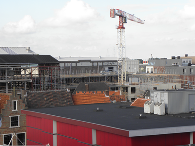 59260 Gezicht vanaf 5 hoog Lange Zelke over de werkzaamheden aan het WVO Zorg woonzorgcomplex Scheldehof ...