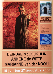 3135 Tentoonstelling van Deirdre McLoughlin, Anneke de Witte en Marianne van der Kooij in Fort Rammekens