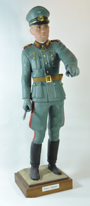 4362 [Sculptuur van veldmaarschalk Erwin Rommel]