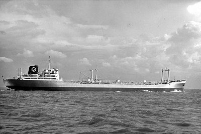 10750 Nederlandse tanker Barendrecht op de rede van Vlissingen, bouwnummer 287