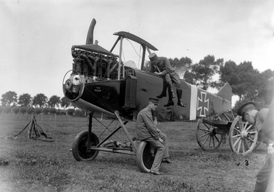 10848 Draaibrug. Vliegtuig Eerste Wereldoorlog