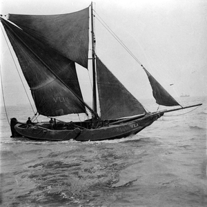 10930 Nederlands visserschip VLI 1, de Twee Gebroeders, R. Oreel, Vlissingen
