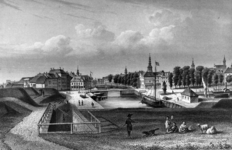 12066 Het Keizersbolwerk te Vlissingen met zicht op het Beursplein, de Voorhaven en Koopmanshaven, het De Ruyterplein ...