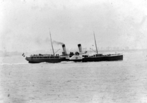 8645 Raderstoomschip 'Nederland' (mailboot), stuurboordzijde bijna dwars, Vlissingen. Gebouwd in 1887, afgevoerd in 1911