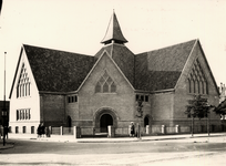 20 De Gereformeerde Petruskerk in de Paul Krugerstraat. Bouwjaar 1928-1929