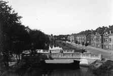 124 Schuitvaartgracht en Vlissingse Watergang of Leiding met op de voorgrond de Bonedijkebrug